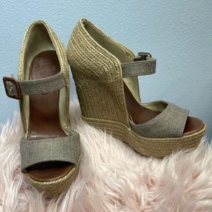 Christian Louboutin Linen Lanier platform espadrilles